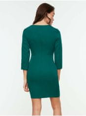 Trendyol Zelené puzdrové šaty s prestrihom Trendyol S