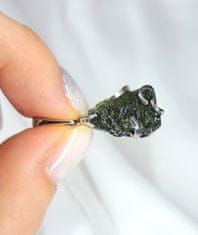 A-B A-B Strieborný prívesok nebrúsený meteorit s českým moldavitom striebro 925/1000 jw-AGZ8306