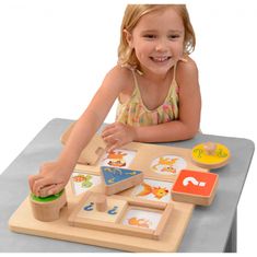 Masterkidz Zvedavé dieťa Montessori motorická hračka pre deti