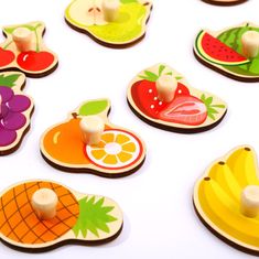 Tooky Toy Montessori puzzle s kolíčkami Ovocie