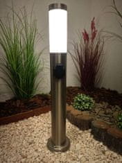 LUMILED Záhradná lampa E27 oceľový stĺp LILIUM 65cm so zásuvkou 230V