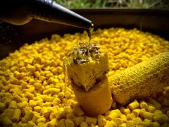 Lk Baits kukuričné pelety Corn Pellets 1kg, 8mm
