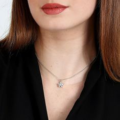 Morellato Pôvabný strieborný náhrdelník s kytičkou Tesori SAIW125