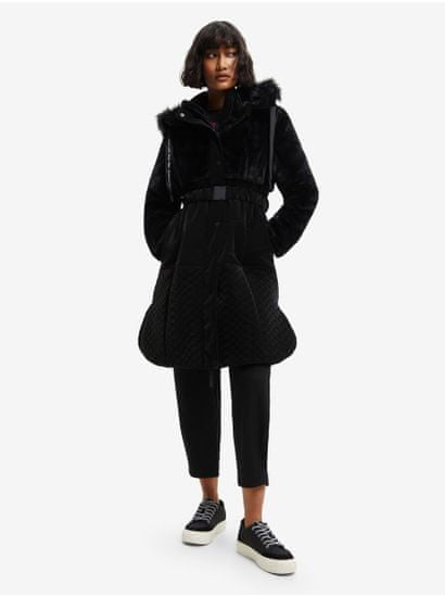 Desigual Čierny dámsky zimný kabát s kožúškom Desigual Sundsvall