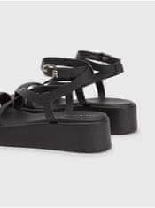Tommy Hilfiger Čierne dámske kožené sandále na platforme Tommy Hilfiger 41