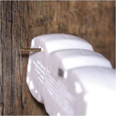 EMOS Prodlužovací kabel 5 m / 4 zásuvky / s vypínačem / bílý / PVC / 1,5 mm2