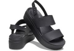 Crocs Brooklyn Low Wedge Sandals pre ženy, 37-38 EU, W7, Sandále, Šlapky, Papuče, Black/Black, Čierna, 206453-060