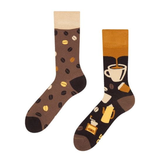 Dedoles Veselé bambusové ponožky Kávové zrnká (GMBRS921)