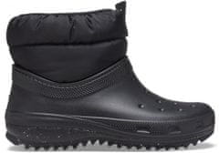 Crocs Classic Neo Puff Shorty Boots pre ženy, 41-42 EU, W10, Snehule, Čižmy, Black, Čierna, 207311-001