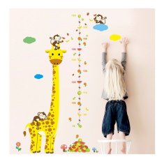 PIPPER. Samolepka na stenu "Detský meter - Žirafa s opičkami" 135x86 cm