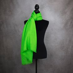 VegaLM Zimný šál z Merino vlny v zelenej farbe, Vyrobený na Slovensku