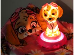 Nickelodeon Psi Patrol Skye ružová 3D nočná lampa, figúrka