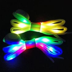VIVVA® Blikajúce LED šnúrky do topánok | LUMOLOOPS