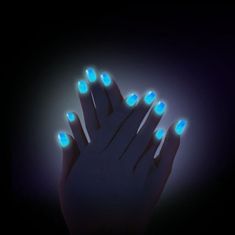 Allepaznokcie Prášok Lumino - svietiaci v tme 01
