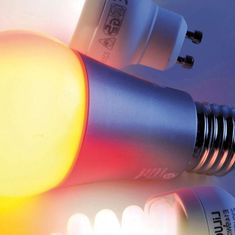 PAUL NEUHAUS Leuchten DIRECT LED žiarovka, RGBW, E27, 7,5 W, 470 lm RGB plus 3000K LD 08134