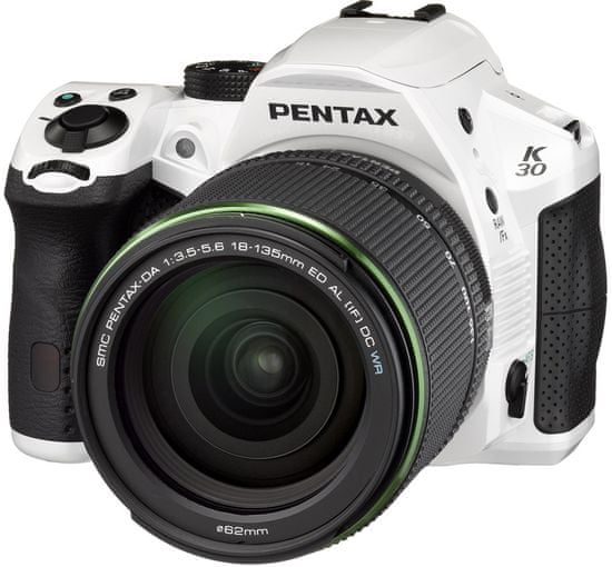 Pentax K-50 + DA 18-135
