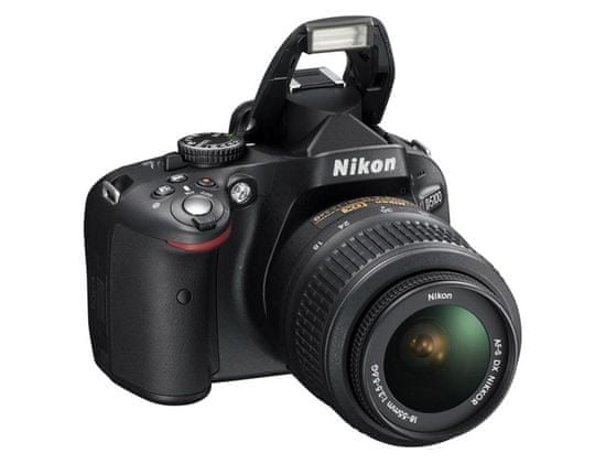 Nikon D5100 + 18-55 AF-S DX II