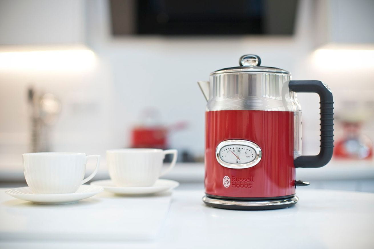 Russell Hobbs 21670-70 Retro Red Kettle 