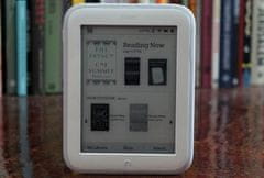 Barnes and Noble Nook Simple Touch GlowLight - 2 GB, WiFi