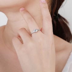 MOISS Elegantný strieborný prsteň s čírymi zirkónmi R00006 (Obvod 49 mm)