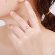 MOISS Elegantný strieborný prsteň s krížikom R00020 (Obvod 58 mm)