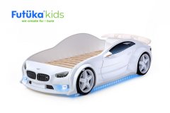 Futuka Kids Detská postieľka auto EVO MOTOR + LED svetlomety + Spodná svetlo + Spojler BIELA