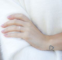 Beneto Trblietavý zásnubný prsteň so zirkónmi AGG464 (Obvod 50 mm)