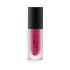 Makeup Revolution Lesk na pery Matte Bomb (Liquid Lip) 4,6 ml (Odtieň Coral Cheer)