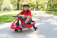 Severno Červené gravitačné odrážadlo pre deti Balance Car
