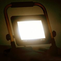 Vidaxl LED reflektor s rukoväťou 50 W teplé biele svetlo