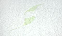 Sensillo Dojčenský vankúš - klin biely Luxe s aloe vera 60x38 cm