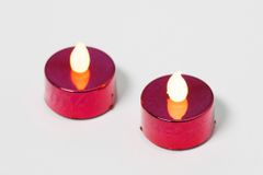 shumee Dekoratívna sada - 2 čajové sviečky – červená