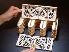 UGEARS 3D drevené puzzle Kartový stojan 77 dielikov