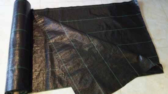 Four Seasons SET Tkaná mulčovacia textília 1,6 x 10 m + 30 ks klincov na textílie