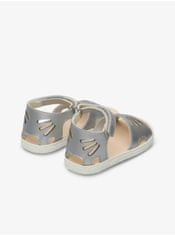 Camper Dievčenské kožené sandále v striebornej farbe Camper 21