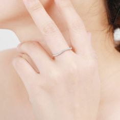 MOISS Minimalistický strieborný prsteň so zirkónmi R00023 (Obvod 52 mm)