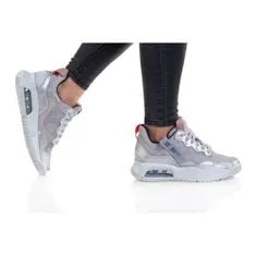 Nike Obuv sivá 35.5 EU Jordan MA2 GS