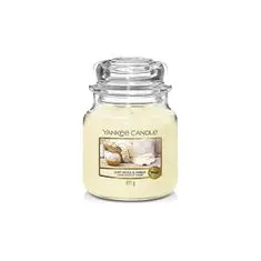 Yankee Candle Aromatická sviečka Classic stredná Soft Wool & Amber 411 g