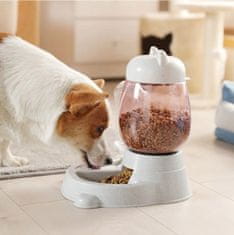 Automatický dávkovač krmiva a vody pre psov