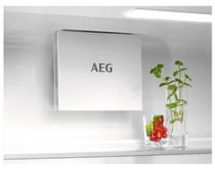 AEG Vestavná kombinovaná chladnička NSC7G751ES