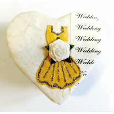 Moveo Krabička z ručného papiera svadobná srdce šaty