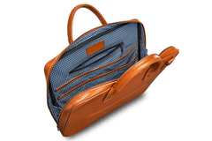 Solier Pánska kompaktná kožená taška na notebook SL21